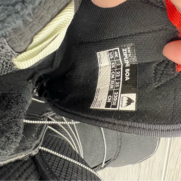 Burton kids unisex Black snowboarding boot size 4K - Picture 6 of 6